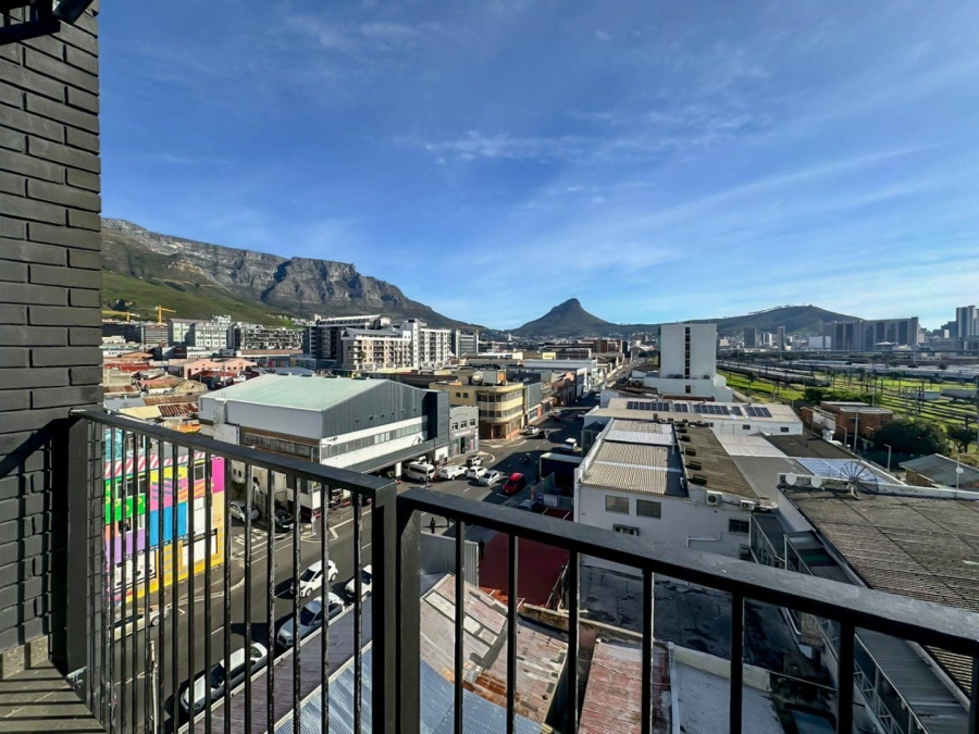 1 Bedroom Property for Sale in Woodstock Western Cape